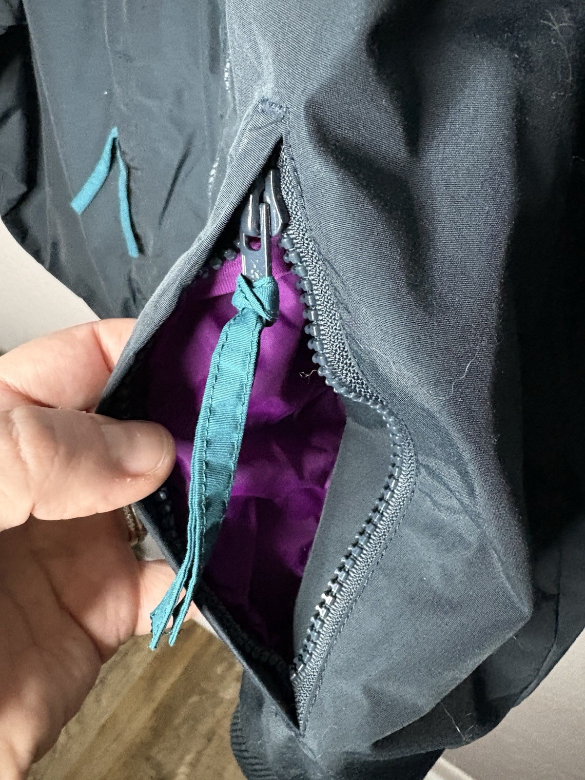 Columbia Vintage Jacket Black Purple with Fleece Collar Women's Regular Medium thumbnail 4