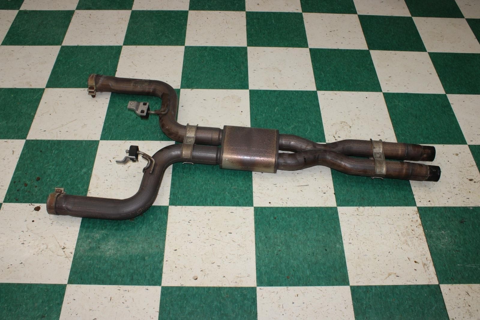 18-21 Ghibli 3.0L Motor Engine Factory Exhaust System Midpipe Mid Pipe Resonator