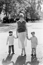Lady Diana Spencer later to become Princess Diana Princess of Wale- Old Photo 4