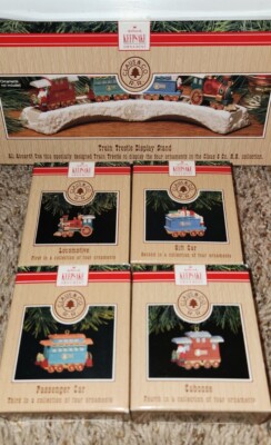 HALLMARK Keepsake 1991 LOCOMOTIVE TRAIN & Stand CHRISTMAS ORNAMENT Set Of 5 VTG
