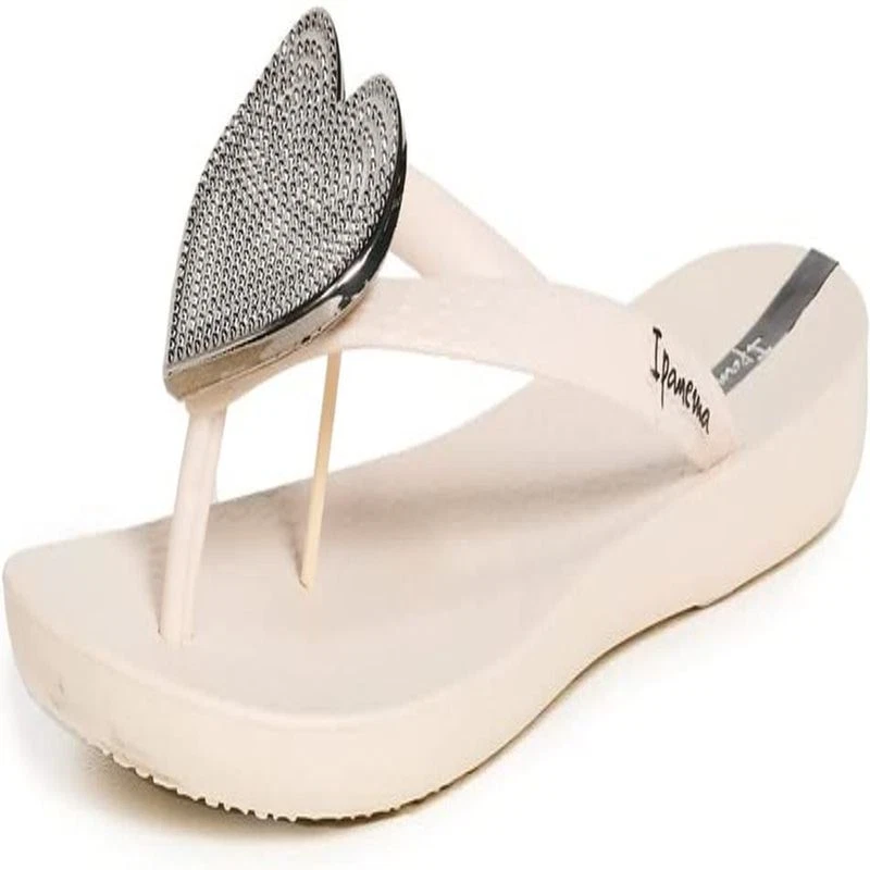 Ipanema Women s Wave Heart Flip Flop Comfortable Stylish Summer Sandal