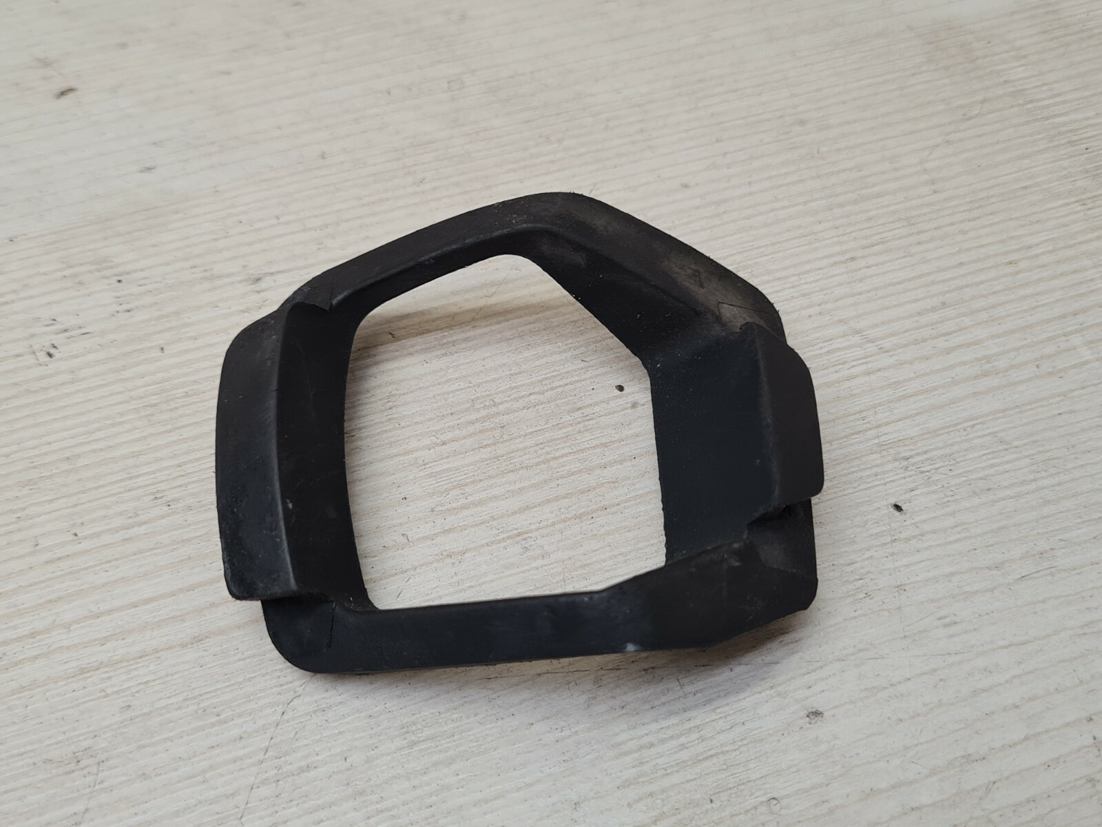 BMW Rubber 46637717582 | eBay