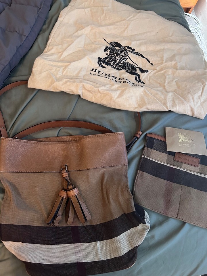 Secondhand Burberry bag, Hobo bag, large size with matching pouch 