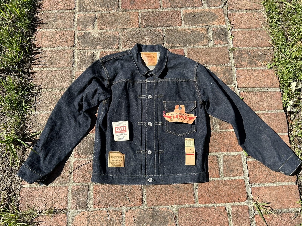 NWT LEVIS LVC 506 507 555 First VALENCIA BIG E Buckle Back NWT LEVIS LVC 506 507 555 First VALENCIA BIG E Buckle Back