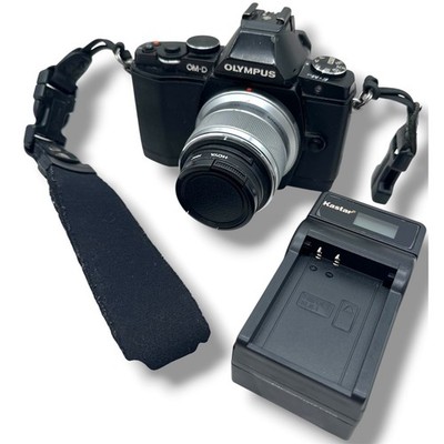 Olympus OM-D E-M5 Mirrorless Camera Black with 45mm f1.8 Lens and Charger Bundle