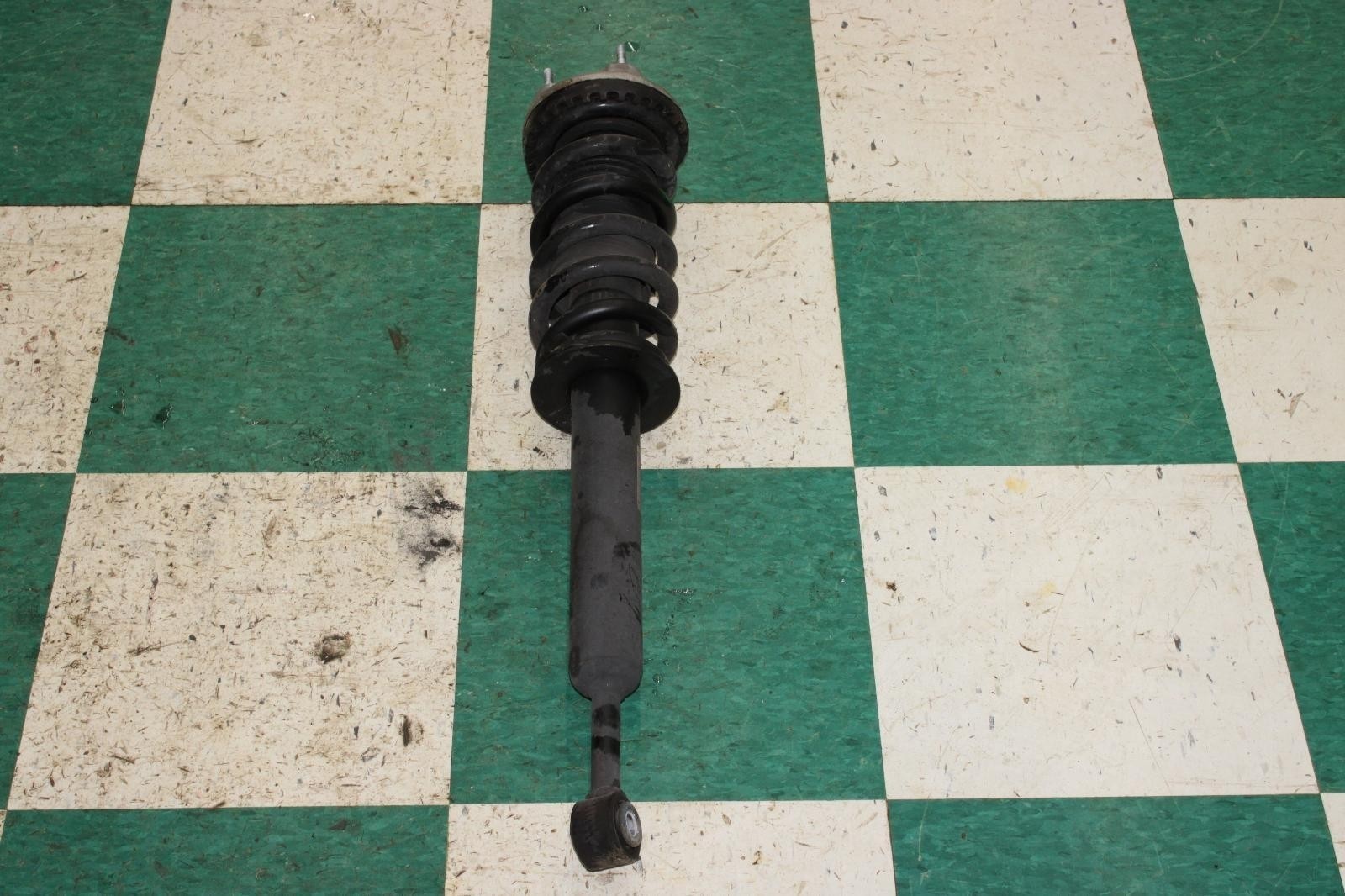 Maserati Ghibli 2014-2024 Front Left Shock absorber spring