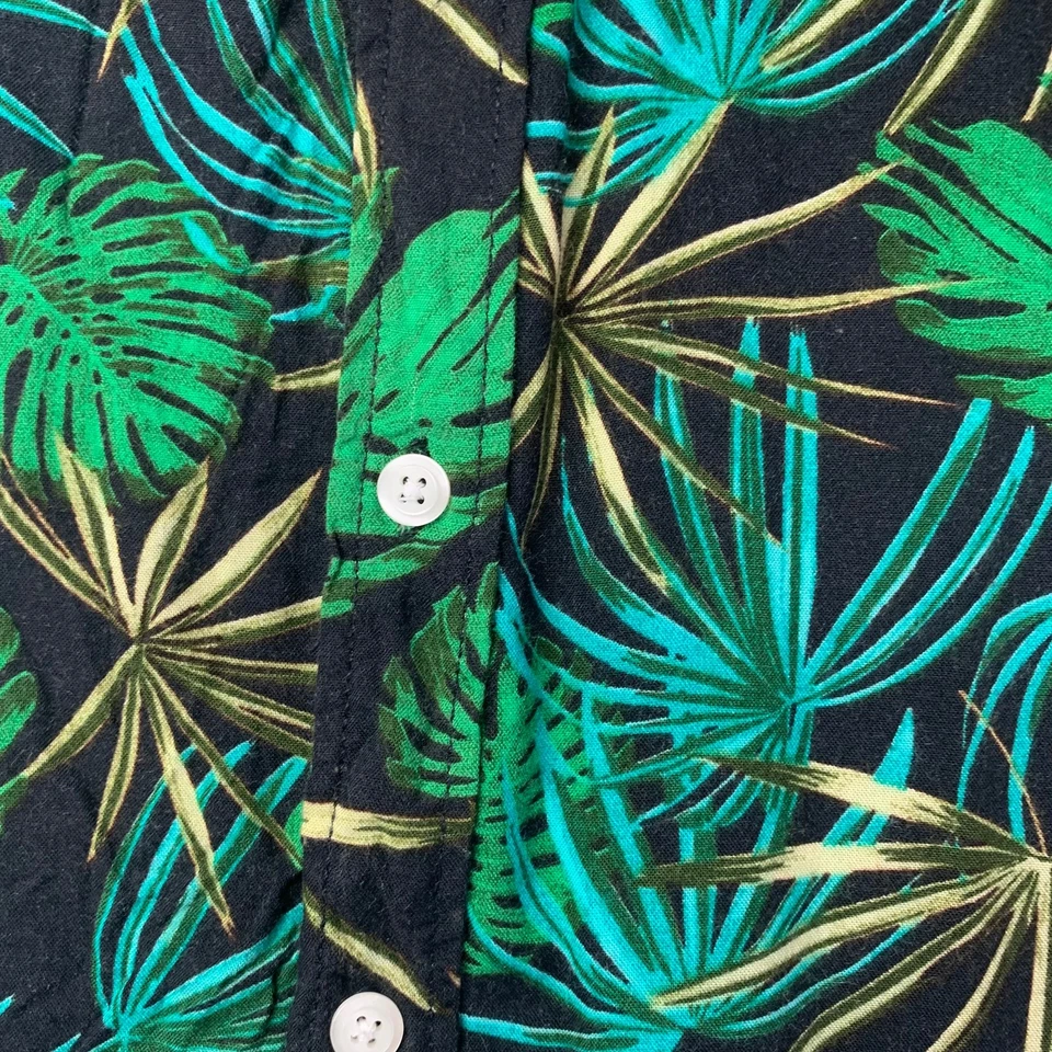 Camisa Boohoo HOMBRE Estampado Tropical Hawaiano Verde Negra Manga Corta Para Hombre S Foto 2 de 4