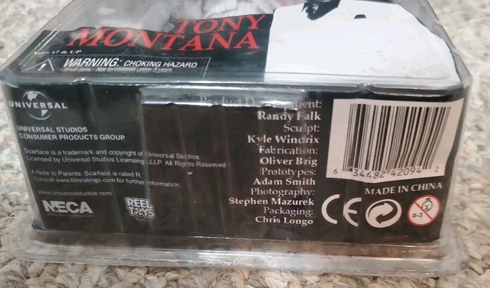 Figura NECA Scarface Al Pacino Tony Montana traje blanco 7 pulgadas Foto 4 de 4