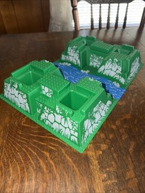 1999 LEGO 5986 Amazon Ancient Ruins Base Plate Plus 3 Pieces From Kit