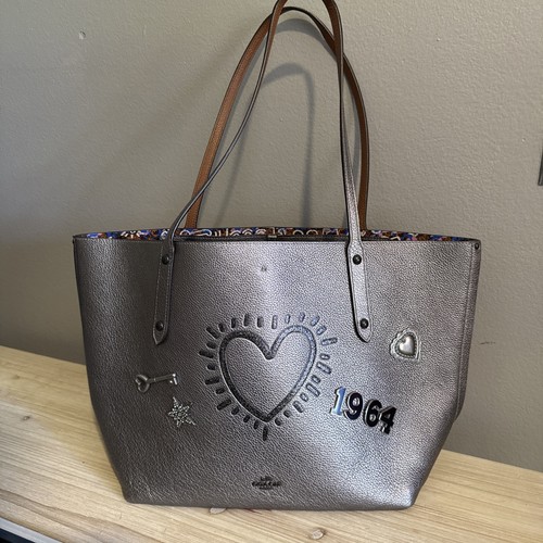 COACH X Keith Haring LOVE Sparkle Heart Tote With Personalization - Picture 1 of 7