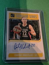 2019 Panini WNBA Signature Series Courtney Vandersloot #SS-CVS Auto Chicago Sky