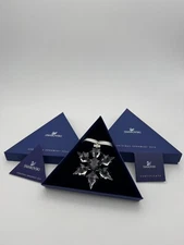 SWAROVSKI CHRISTMAS ORNAMENT 2010 MIB #1041301