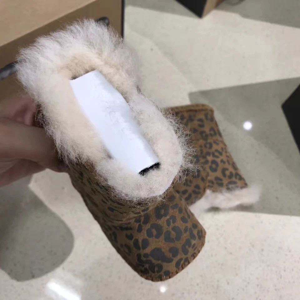 Novo com Caixa Ugg Austrália Coleção Infantil Erin Bootie bebê e andador - Imagem 2 de 4