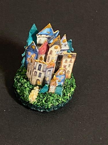 Artisan Enchanted Town on a Hill Diorama 1:12 Dollhouse Mini OOAK Ann Monteiro - Picture 15 of 15