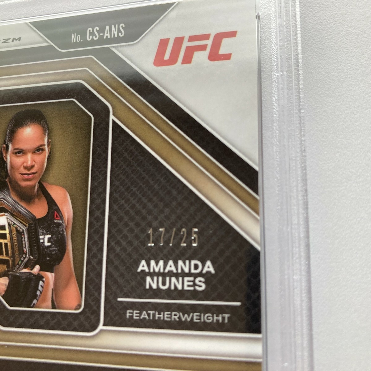 Amanda Nunes Panini Prizm UFC Mojo Champion Signatures Auto