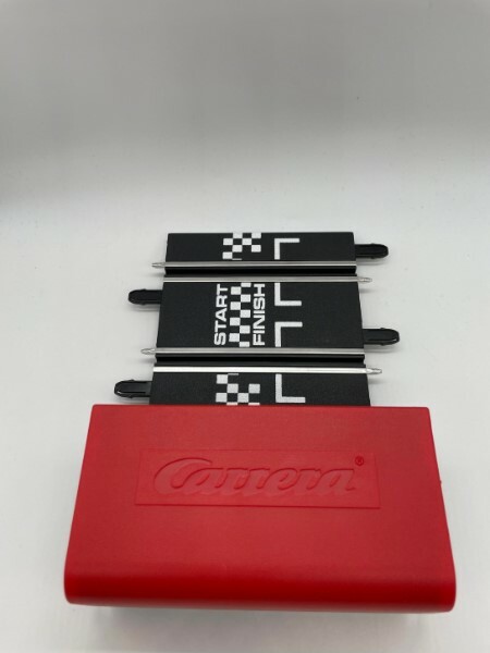 MT748 - Greenhills Carrera GO!!! Battery Power Straight - NEW