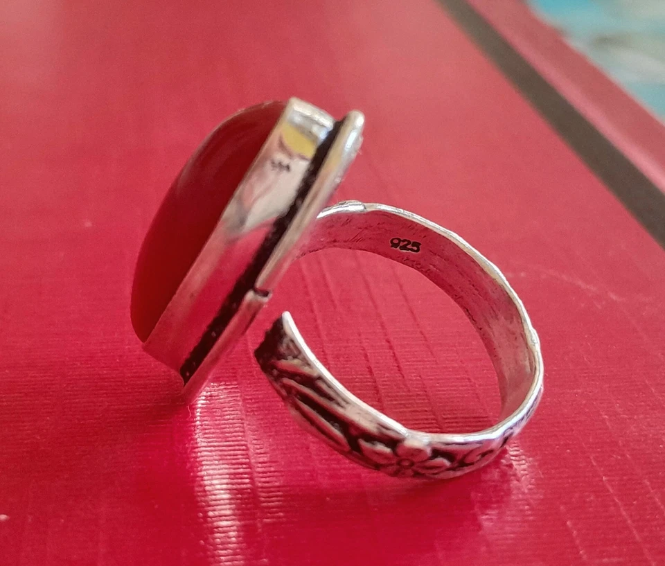 ANELLO DONNA CORALLO NATURALE ROSSO SARDO CABOCHON OVALE IN ARGENTO 925 BRUNITO - Immagine 4 di 4