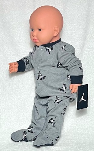 NUOVO AIR NIKE JORDAN SET REGALO 1 pz bambini: cover 0-9 mesi grigio e nero - Foto 4 di 6