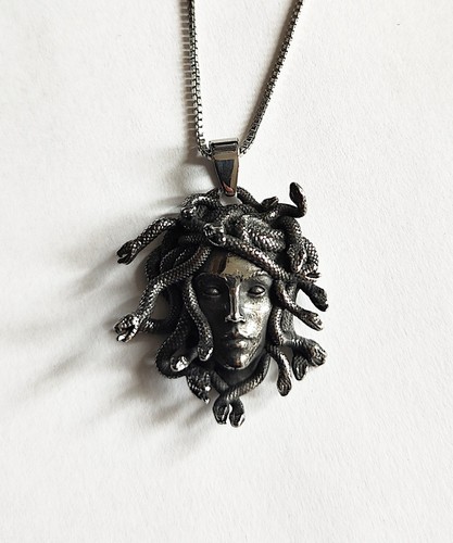 Modeschmuck Kette mit Anhänger in Silber. - Bild 4 von 4