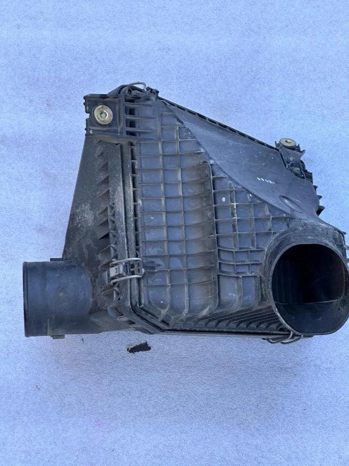 Carcasa de filtro de filtro de aire Acura RL 2000 Foto 2 de 4