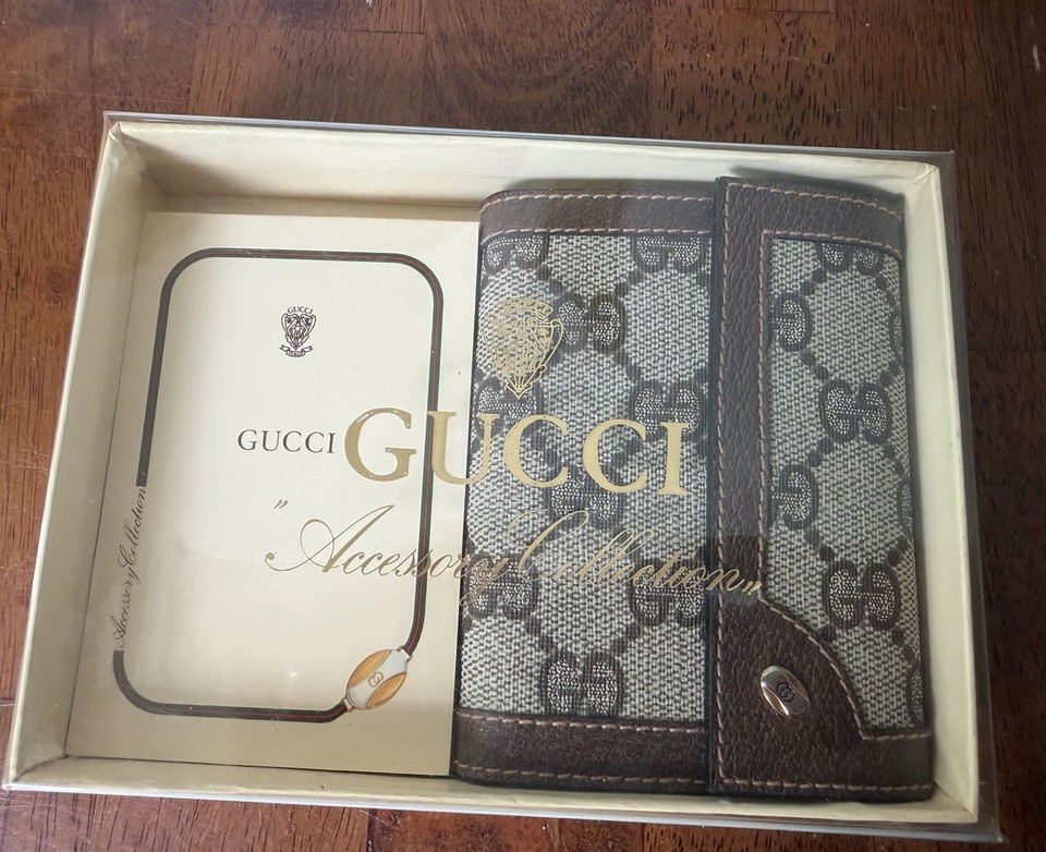 Vintage 1987 GUCCI Accessory Collection Brown GG Monogram Leather Snap Notepad