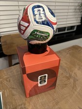 ADIDAS ORIGINAL FIFA WORLD CUP 26 TRIONDA MINI BALL WHITE SIZE 1. MINI BALON
