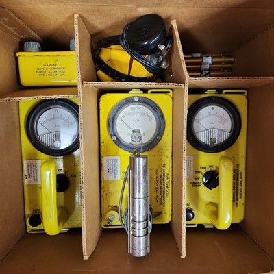 Vintage CD V-777-1 Radiation Detection Set Geiger Counter UNTESTED 