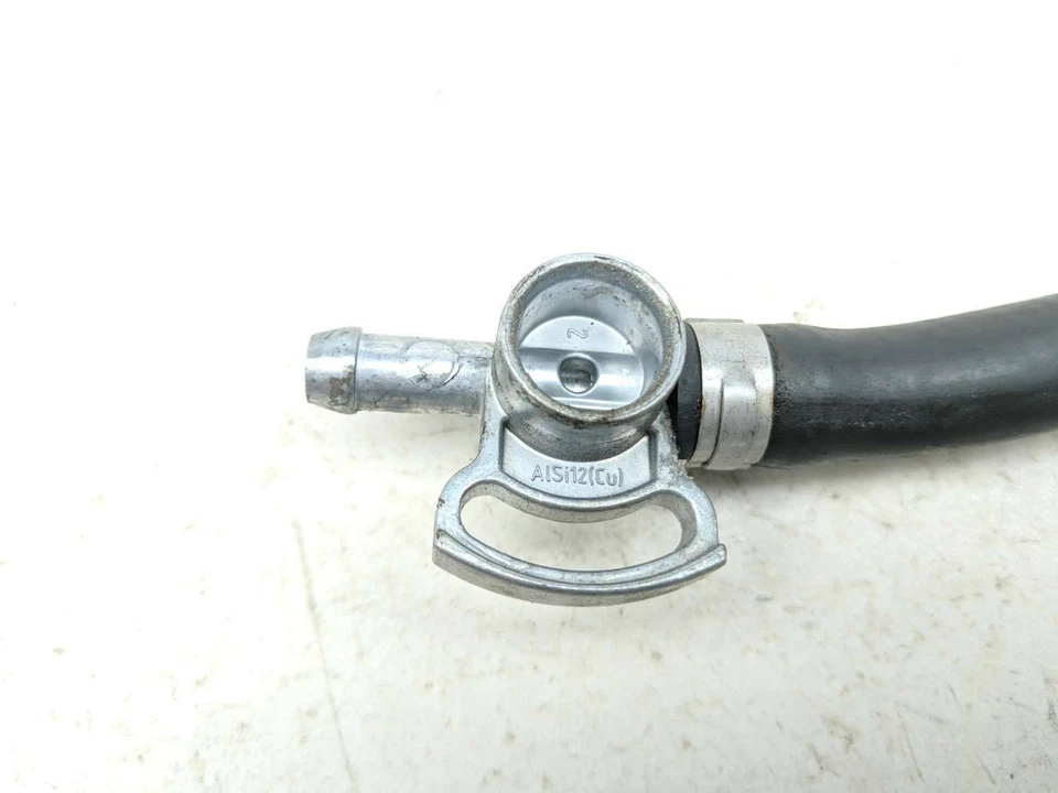 14 Ducati Monster 696 Cuerpo del acelerador Gas Manguera Combustible Línea de Combustible Foto 3 de 4