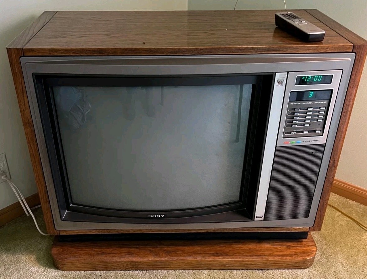 テレビ SONY TRINITRON COLOR TV(PORTABLE) Vintage Sony Trinitron KV-2643R 26