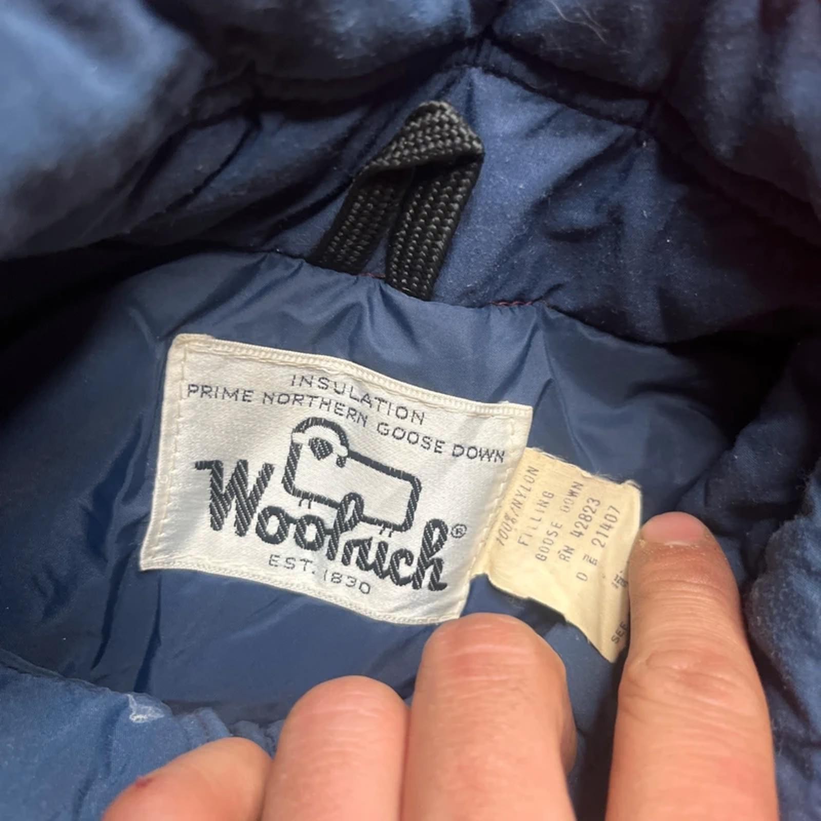 Vintage Woolrich Navy Blue Men’s Down Gilet | L image 2