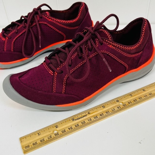 Clarks Womens Size Asney Lace Sneakers Shoes Lace Up Plum No