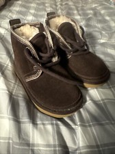 Kids Uggs Size 9