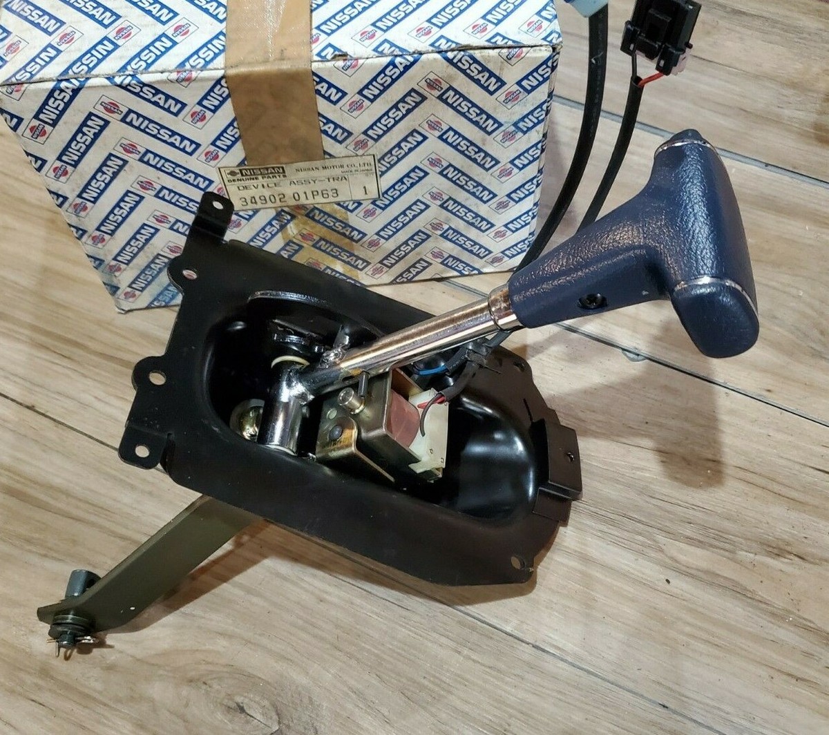 相談用 OEM Nissan 300zx 1990-1996 Shifter Support Bracket for sale