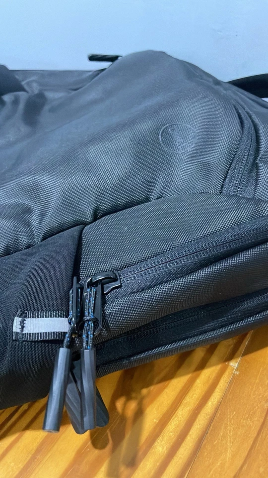 Mochila Dell EcoLoop Pro CP5723 para computadora portátil de 15,6 pulgadas, negra, bolsillo lateral de malla Foto 4 de 4