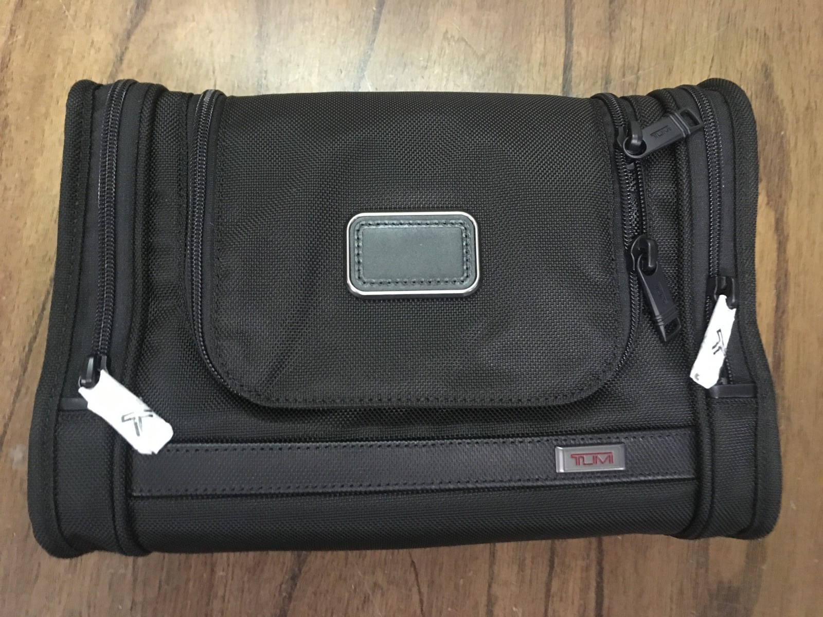 NEW Tumi X5106 Mens Black Ballistic Nylon Alpha 3 Hanging Toiletry Kit