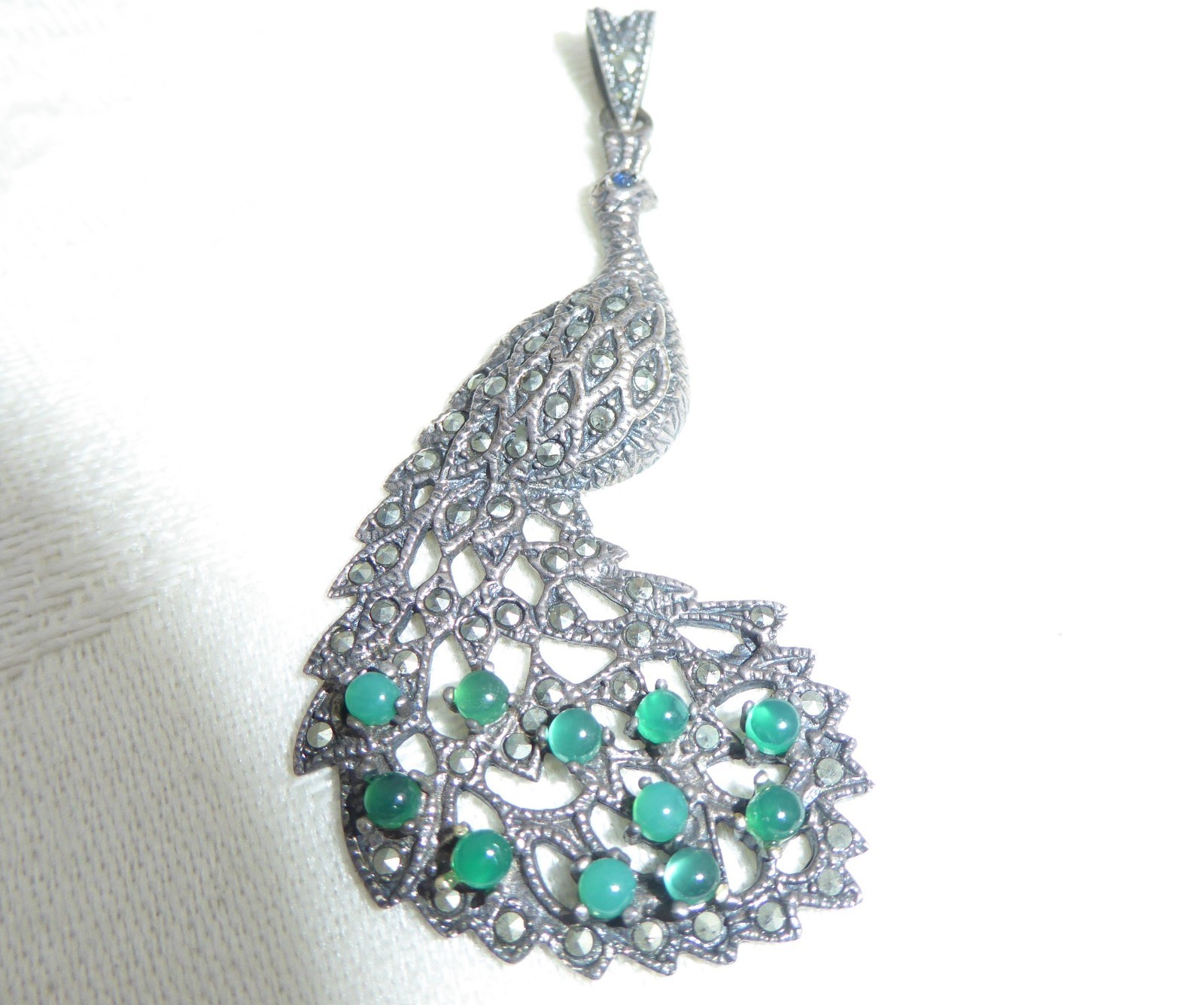 Sterling Silver Peacock Green Agate Cabochons Marcasite Stones Pendant Detailed