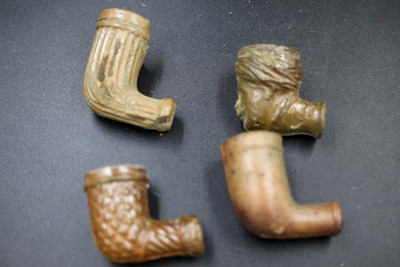 Soldiers Civil War Dug Glazed CLAY PIPE Trade bowl set of four. Damaged Face