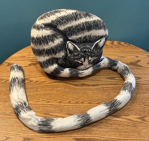 Pre Owned Unique Vintage Gray/White Kitty CAT DOOR Window PLUSH DRAFT Stopper