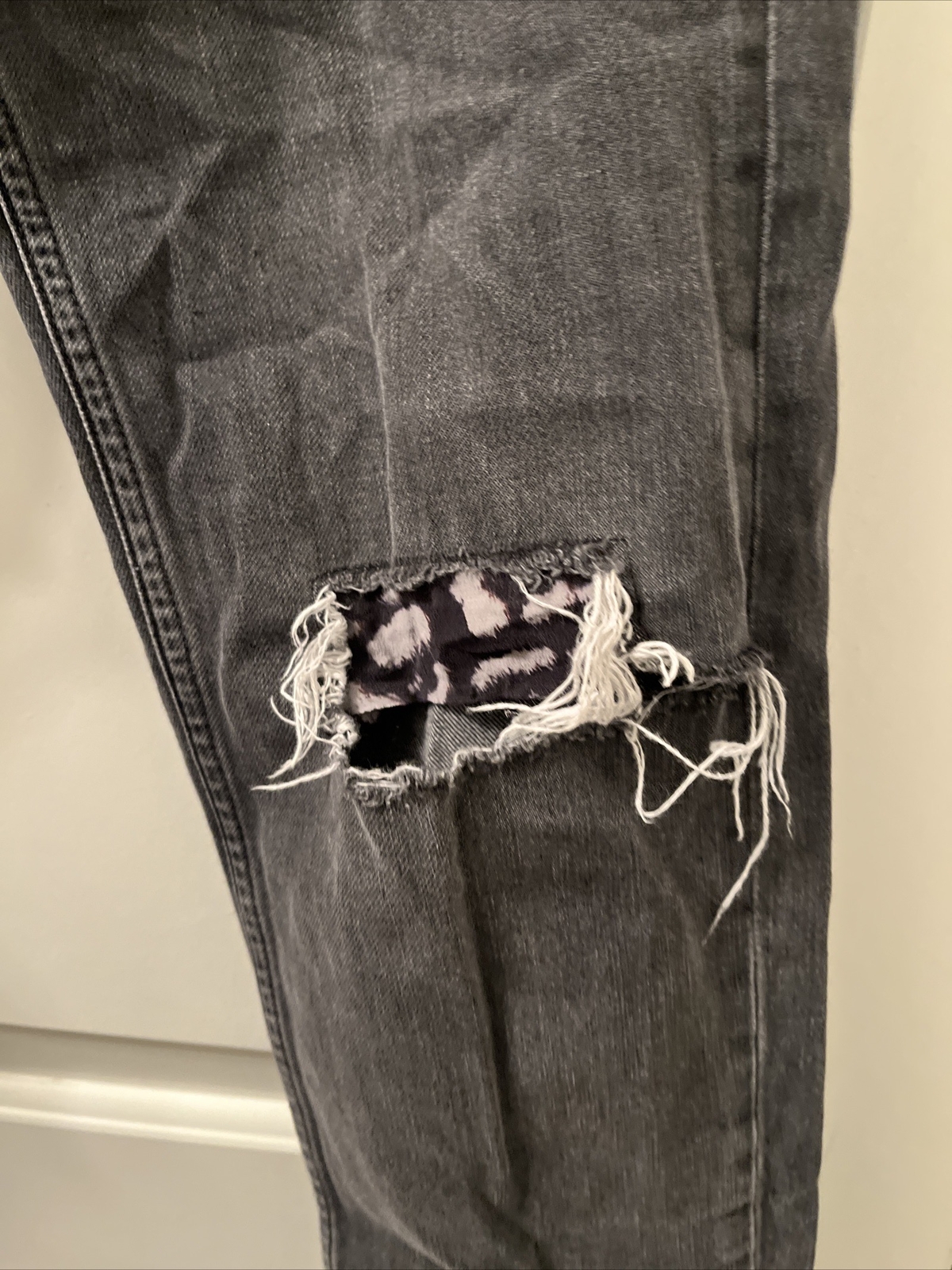 ALLSAINTS Leopard Patch Jeans Pockets Size 27 Wom… - image 9