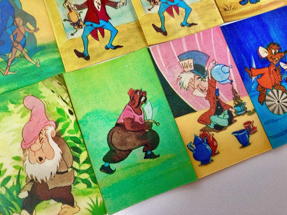 27 VINTAGE RETRO RARE MIDCENTURY ORIGINAL DISNEY LENTICULAR COLLECTORS CARDS - Image 3 of 4