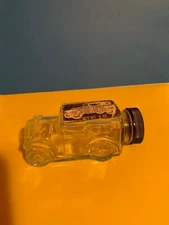 VINTAGE CLEAR  GLASS CAR AUTOMOBILE  CANDY TREATS FRESH PACK CANDY CO CONTAINER