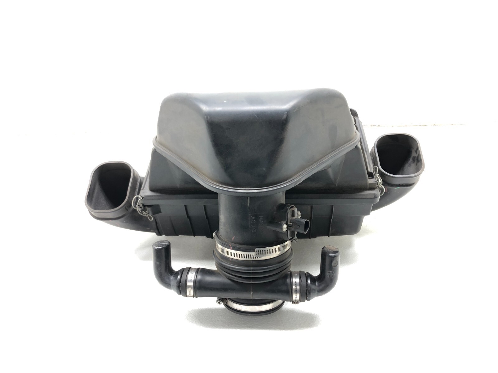 2009-2018 MASERATI GRANTURISMO S M145 4.7L AIR CLEANER INTAKE FILTER HOUSING OEM