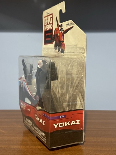 Figura Bandai Disney Big Hero 6 YOKA Rara 4" 2014 Sellada Nueva en Caja - Imagen 2 de 5