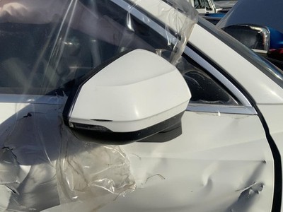 Passenger Side View Mirror Without Power Folding Fits 19-24 AUDI Q3 1468470