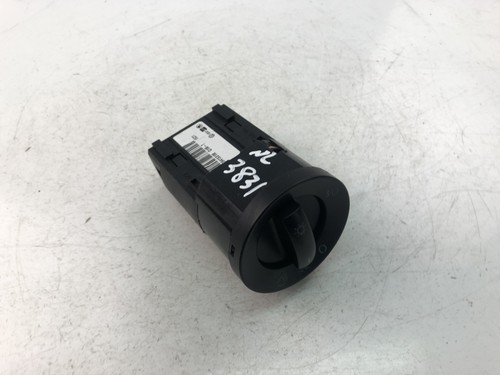 VW POLO 9N Scheinwerferschalter 6Q0941531M 18205548