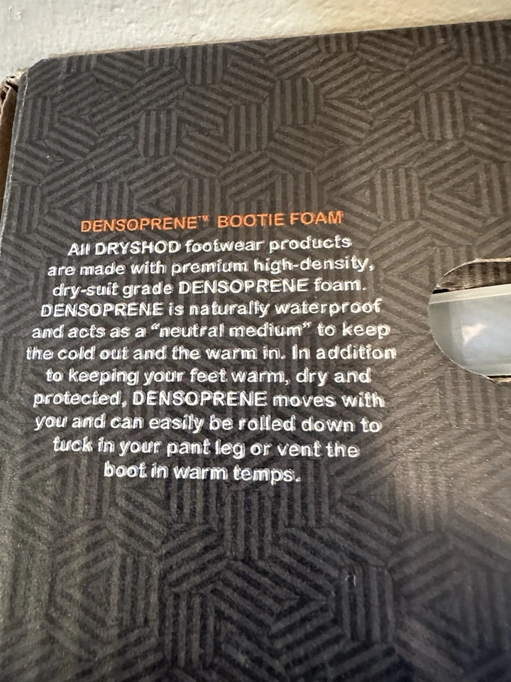 全新带标签 Dry Shod Tuffy 儿童防水隔热雪地靴 13 码迷彩/木材 — 第 4/4 张图片