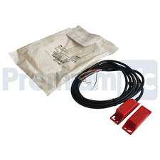 Allen Bradley 440N-Z21SS2A /B SensaGuard Non-Contact Interlock Switches NEW