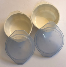 Set of 2 Anchor Hocking Ramekin Bowls w/Lids Freeze Heat & Serve 8 Oz #579