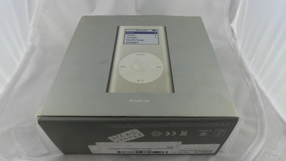 Boxed Collector's Apple iPod mini A1051 4 GB 2nd Generation - Silver (M9800LL/A) - Image 2 of 4