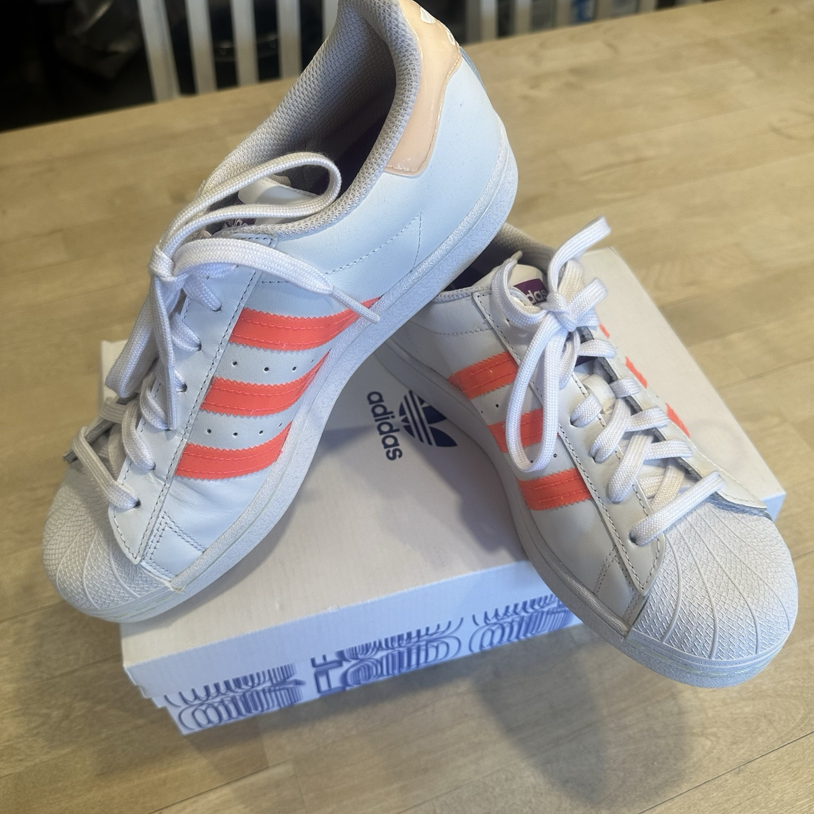 Adidas Superstar Womens White Pink Leather Sneakers Size 8.5 Originals